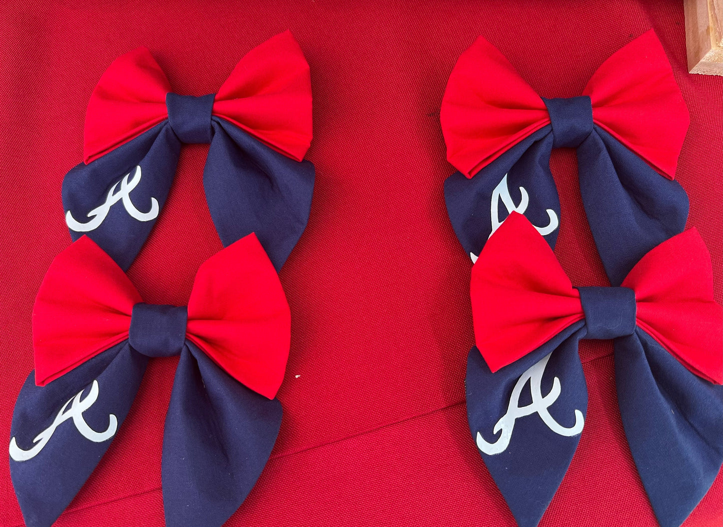 Atl Braves Pet Sailor Bow for Dogs & Cats Over The collar